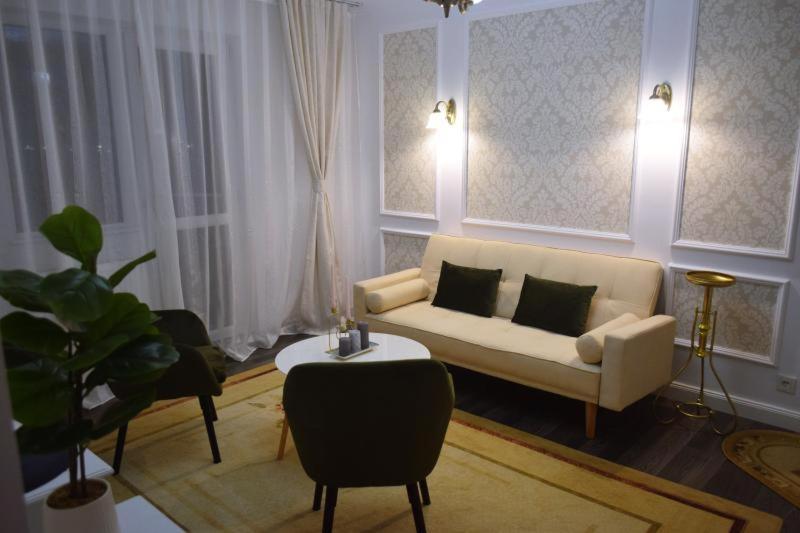 FăgăraşApartament Thea公寓 外观 照片
